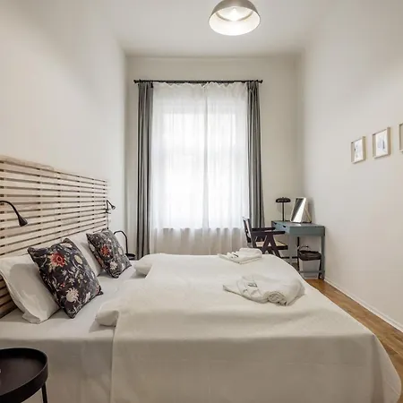 Sunshine Sprint Luxury Apartamento Budapest