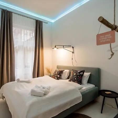 Sunshine Sprint Luxury Апартаменты