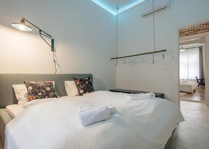 Sunshine Sprint Luxury * Budapest